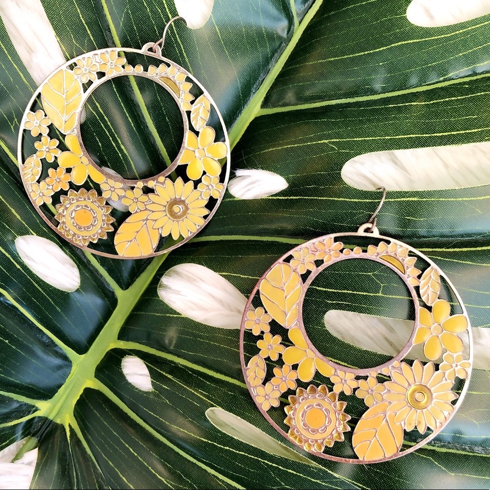 70's style yellow flower dangle earrings